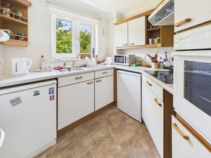 KITCHEN- click for photo gallery